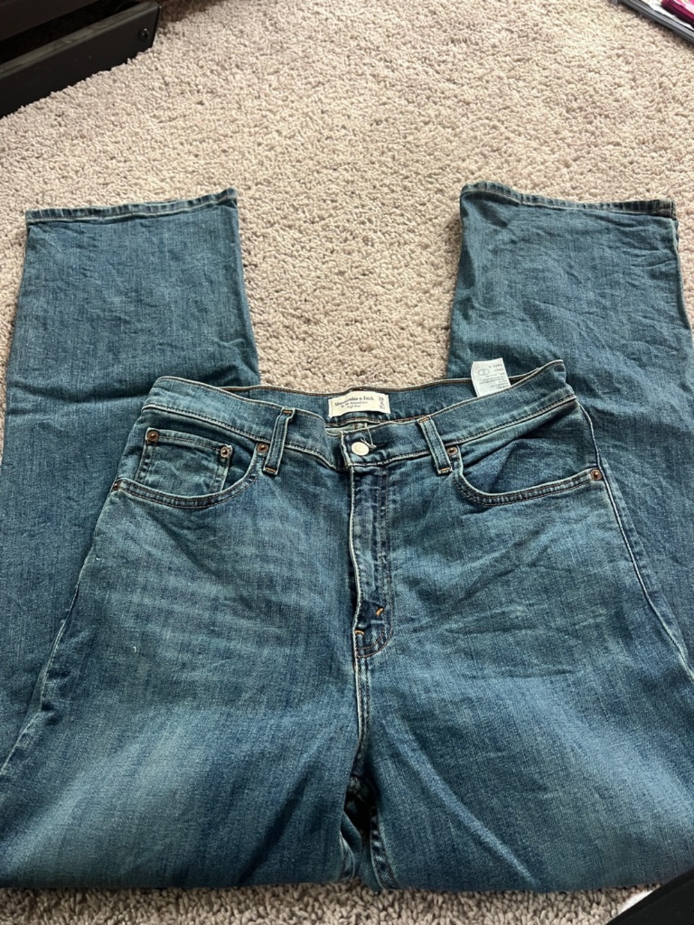 SZ 29/ 8R Abercrombie 90’s Relaxed High Rise - Picture 2 of 2